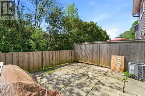 1765 Lamoureux Drive Ottawa ON K1E 2N5