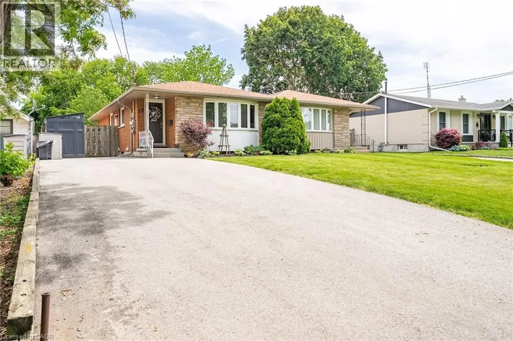 12 Cypress Street St. Catharines ON L2N 4L9