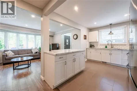 12 Cypress Street St. Catharines ON L2N 4L9