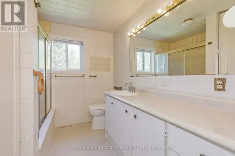 102 Lucille Wheeler Lane Blue Mountains ON L9Y 0P4
