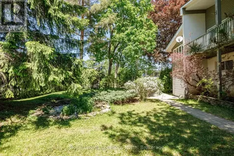 102 Lucille Wheeler Lane Blue Mountains ON L9Y 0P4