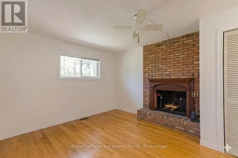102 Lucille Wheeler Lane Blue Mountains ON L9Y 0P4