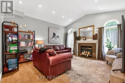 82 Castelli Court Caledon (bolton North) ON L7E 2T8