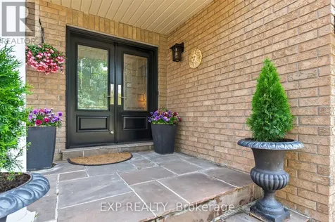 82 Castelli Court Caledon (bolton North) ON L7E 2T8