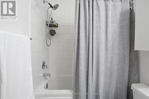 242 Waterbrook Lane Kitchener ON N2P 0H7
