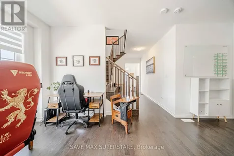 34 Bannister Road Barrie ON L9J 0L5