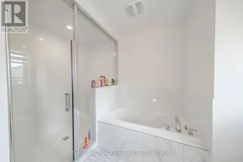 34 Bannister Road Barrie ON L9J 0L5