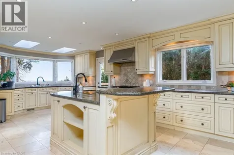 2372 Carrington Place Oakville ON L6J 5P4