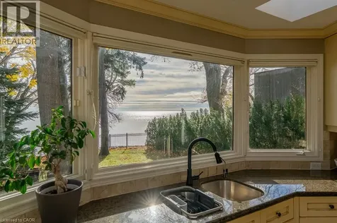 2372 Carrington Place Oakville ON L6J 5P4