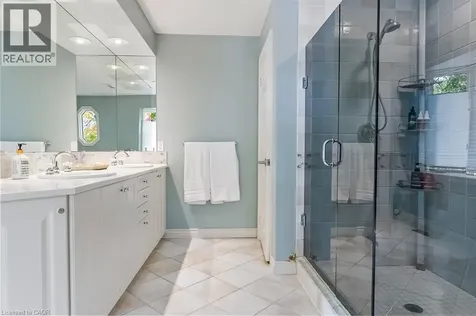 2372 Carrington Place Oakville ON L6J 5P4