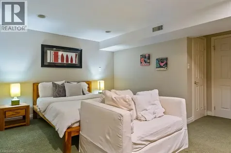 2372 Carrington Place Oakville ON L6J 5P4