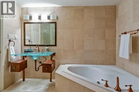 2372 Carrington Place Oakville ON L6J 5P4