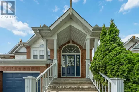11 Saffron Court Ottawa ON K2J 4R7