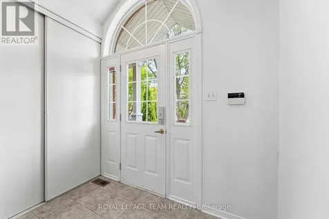 11 Saffron Court Ottawa ON K2J 4R7
