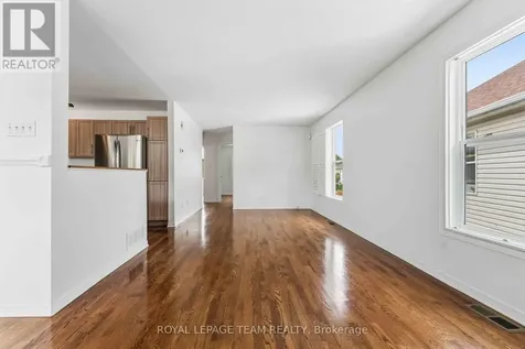11 Saffron Court Ottawa ON K2J 4R7