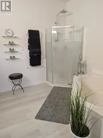 31 Paul Rexe Boulevard East Otonabee-south Monaghan ON K9J 0G4