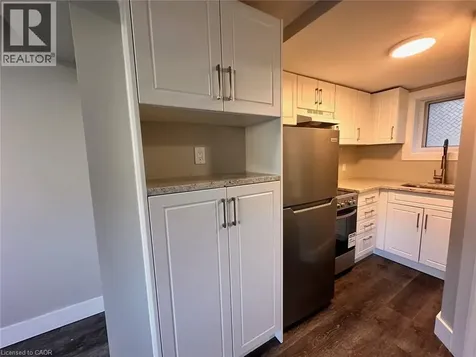 142 Fourth Avenue Kitchener ON N2C 1P1