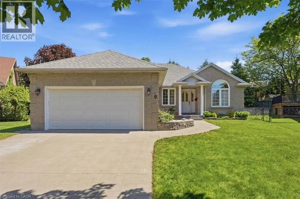 9 Evelyn Court Fonthill ON L3E 0R7