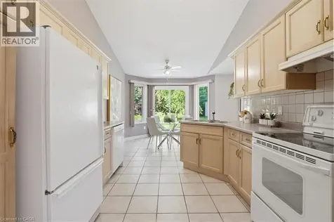 9 Evelyn Court Fonthill ON L3E 0R7