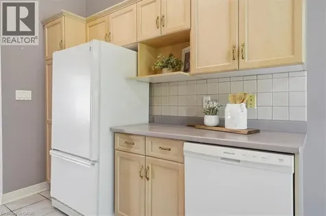 9 Evelyn Court Fonthill ON L3E 0R7