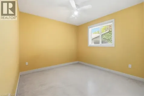 9 Evelyn Court Fonthill ON L3E 0R7
