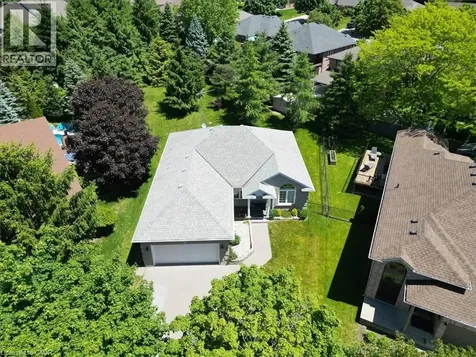 9 Evelyn Court Fonthill ON L3E 0R7