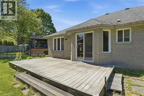 9 Evelyn Court Fonthill ON L3E 0R7