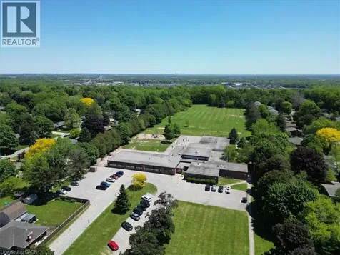 9 Evelyn Court Fonthill ON L3E 0R7