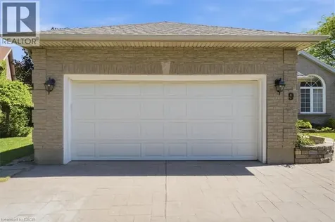 9 Evelyn Court Fonthill ON L3E 0R7