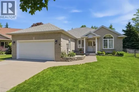 9 Evelyn Court Fonthill ON L3E 0R7