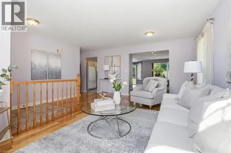 9 Evelyn Court Fonthill ON L3E 0R7