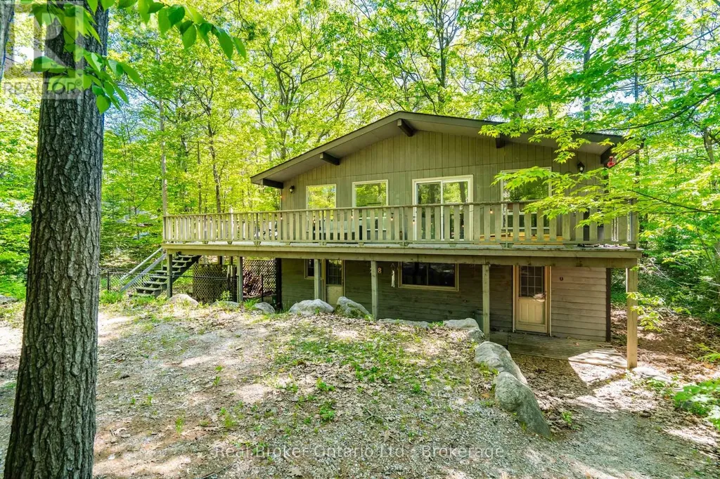 208 Desroches Trail Tiny ON L9M 0H9