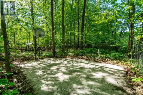 208 Desroches Trail Tiny ON L9M 0H9