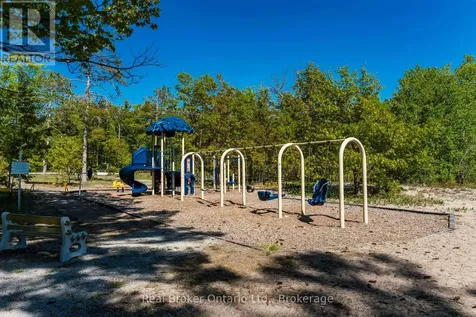 208 Desroches Trail Tiny ON L9M 0H9