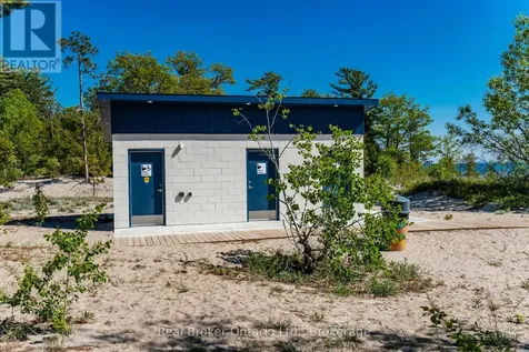208 Desroches Trail Tiny ON L9M 0H9