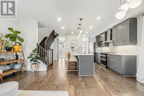 618 Mikinak Road Ottawa ON K1K 3X7