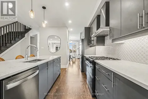 618 Mikinak Road Ottawa ON K1K 3X7