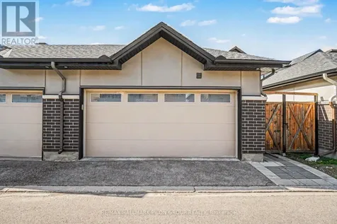 618 Mikinak Road Ottawa ON K1K 3X7
