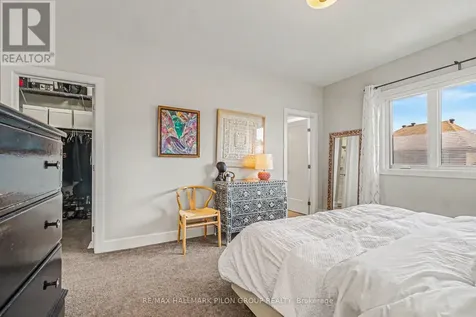 618 Mikinak Road Ottawa ON K1K 3X7