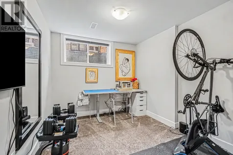 618 Mikinak Road Ottawa ON K1K 3X7