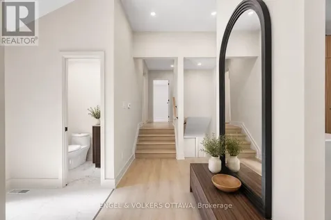 1 Amberly Place Ottawa ON K1J 7J9