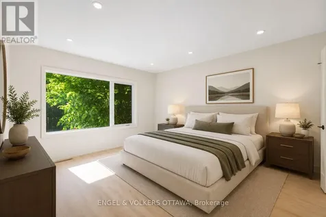1 Amberly Place Ottawa ON K1J 7J9