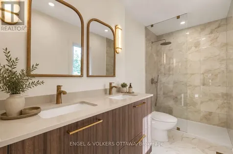 1 Amberly Place Ottawa ON K1J 7J9