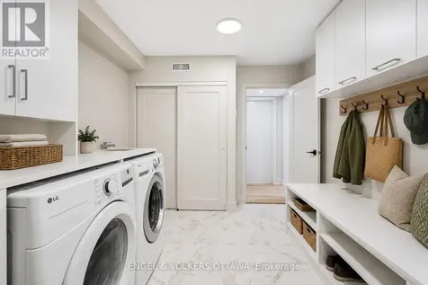 1 Amberly Place Ottawa ON K1J 7J9