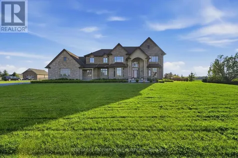 14 Wisteria Lane Haldimand ON N0A 1R0