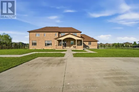 14 Wisteria Lane Haldimand ON N0A 1R0
