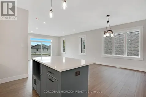 24 Moon Crescent Cambridge ON N1S 5B4