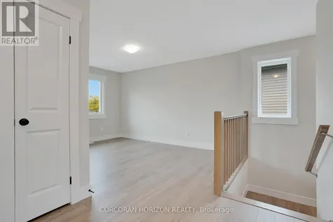 24 Moon Crescent Cambridge ON N1S 5B4