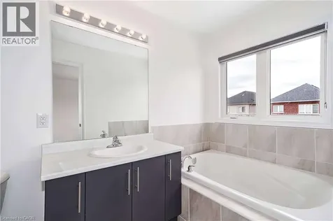 23 Albany Street Collingwood ON L9Y 3W8