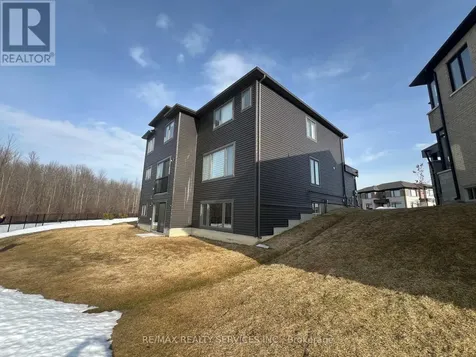 13 Del Ray Crescent Wasaga Beach ON L9Z 0N7